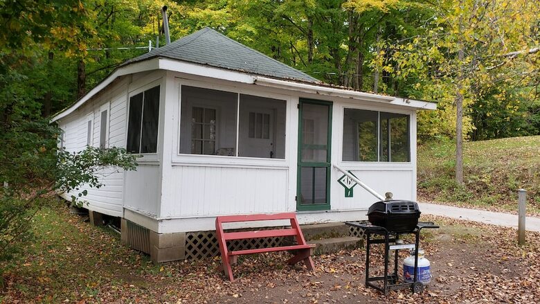 Hotel Miners Bay Lodge