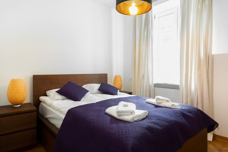 Apartamentos Freta 34/36 M. 8