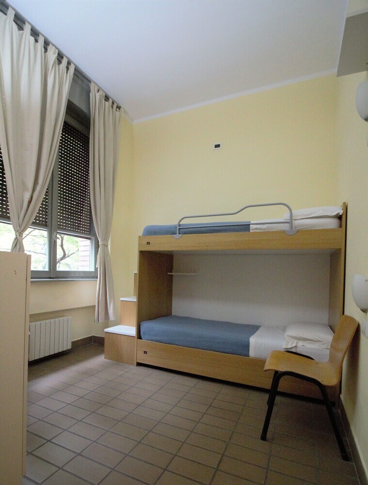 Hostal New Generation Hostel Tirana Center