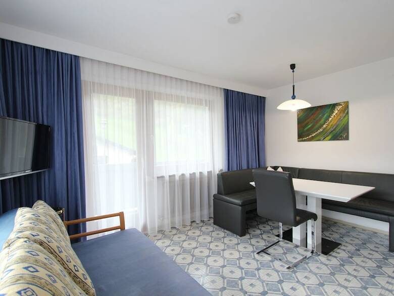 Comfortable Apartment With Garden, Ski Boot Heaters, Heating