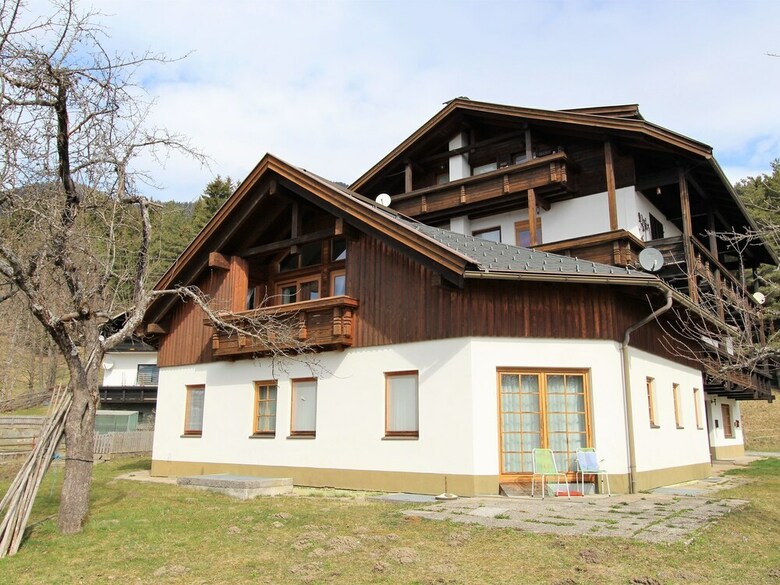 Comfortable Apartment In St. Stefan Im Gailtal With Garden
