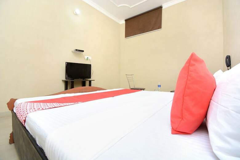 Hotel Oyo 27963 Dreamland
