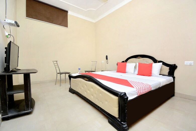 Hotel Oyo 27963 Dreamland
