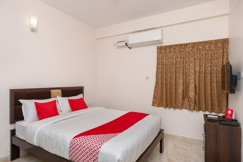Hotel Oyo 24641 Tulip Residence