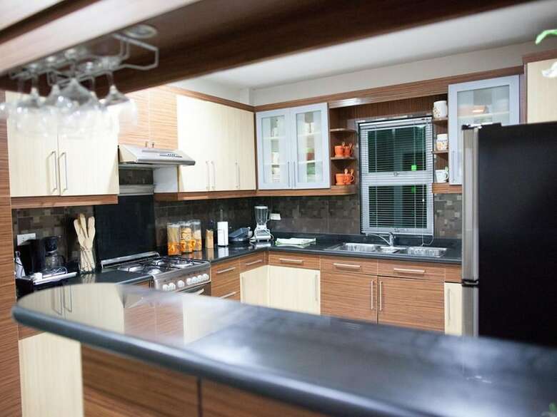 Hotel Sir Nico Guesthouse And Resort