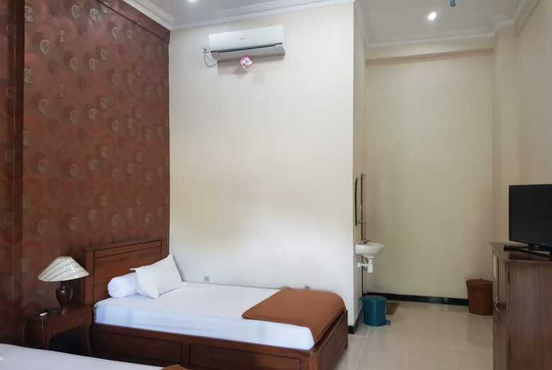 Hostal Oyo 2506 Prestige Residence 2