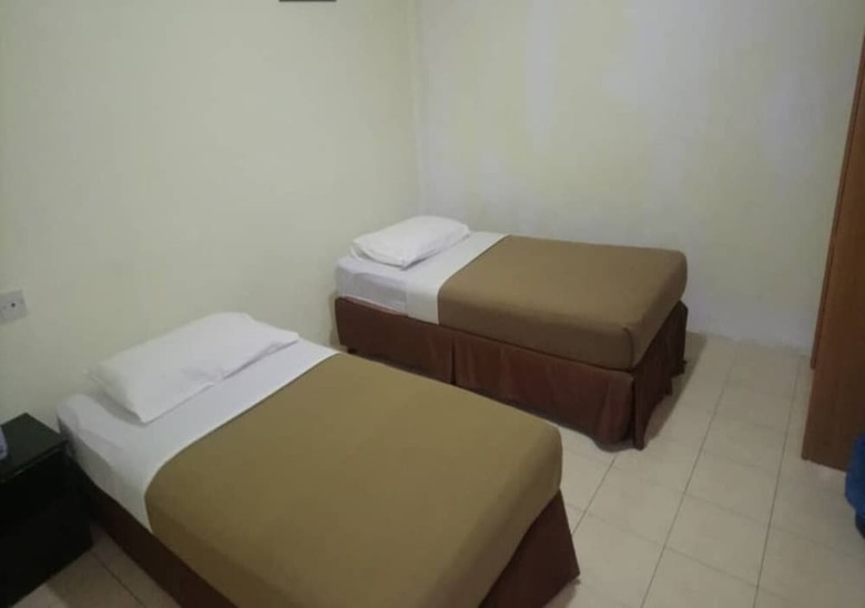 Hotel Lembin Village Resort