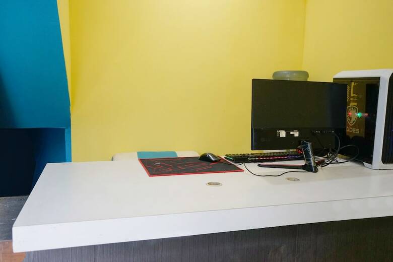 Hotel Spot On 2577 Pondok Garasi