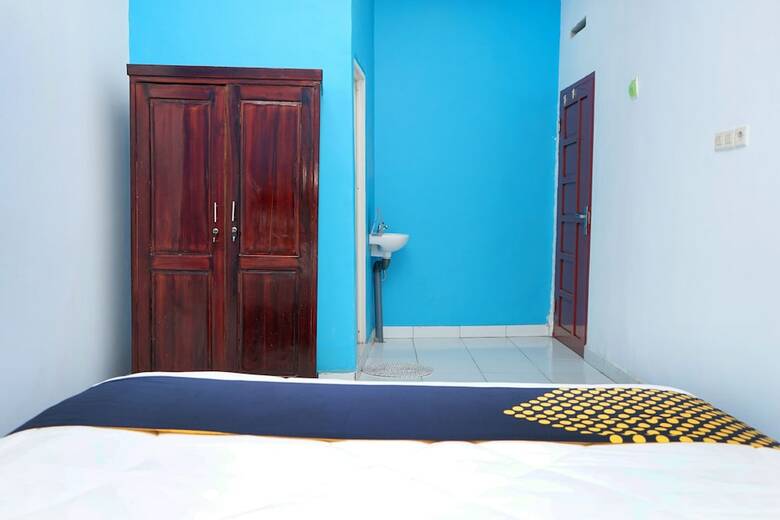 Hotel Spot On 2577 Pondok Garasi