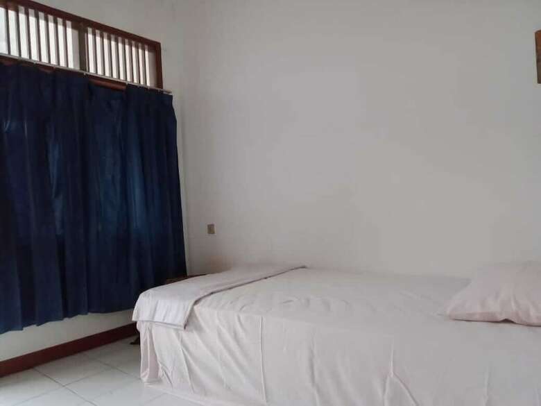 Hostal Spot On 2800 Kos Bu Darma Syariah