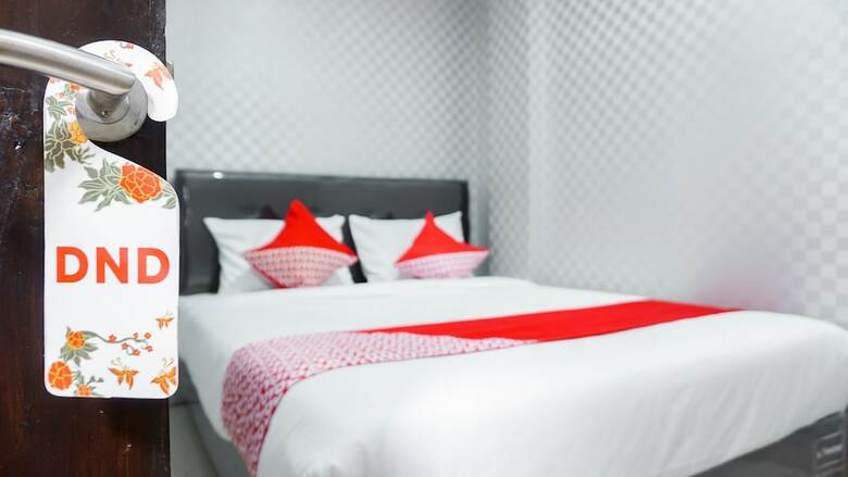 Hotel Oyo 2609 Black Dots