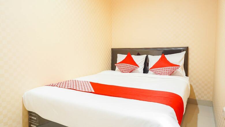 Hotel Oyo 2609 Black Dots