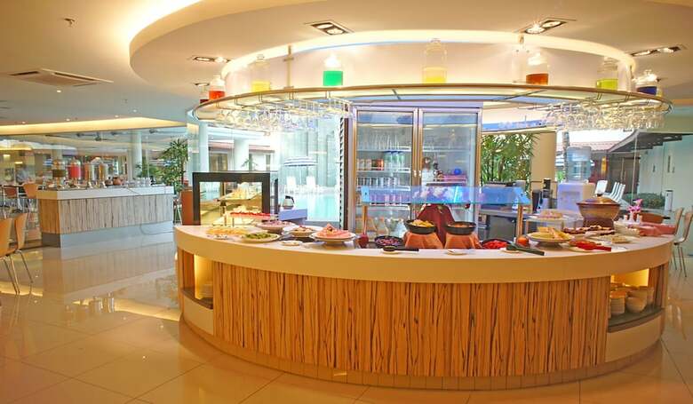 Grand Dormani Rajah Court Hotel