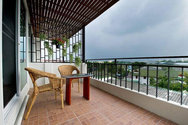 Hotel Bang Pa-in Place