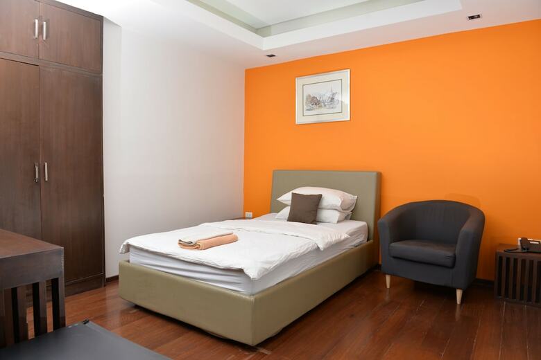 Hotel Bang Pa-in Place
