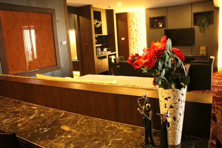 Maleewana Hotel & Resort