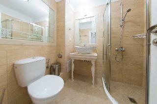 Hotel Harmony Suites 8 & 9