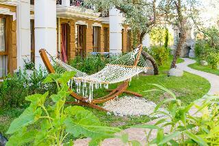 Hotel Harmony Suites 8 & 9