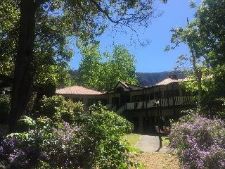 Mountain Grand Boutique Hotel