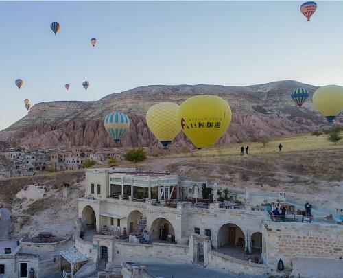 Hotel Azure Cave Suites