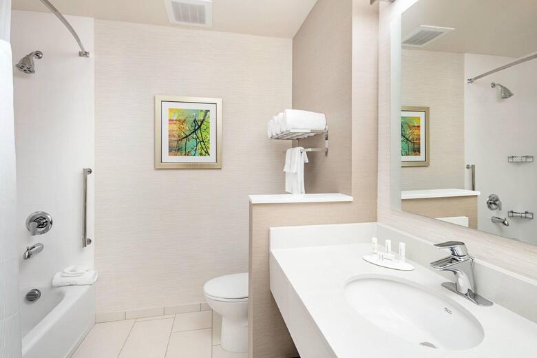 Fairfield Inn & Suites North Bergen