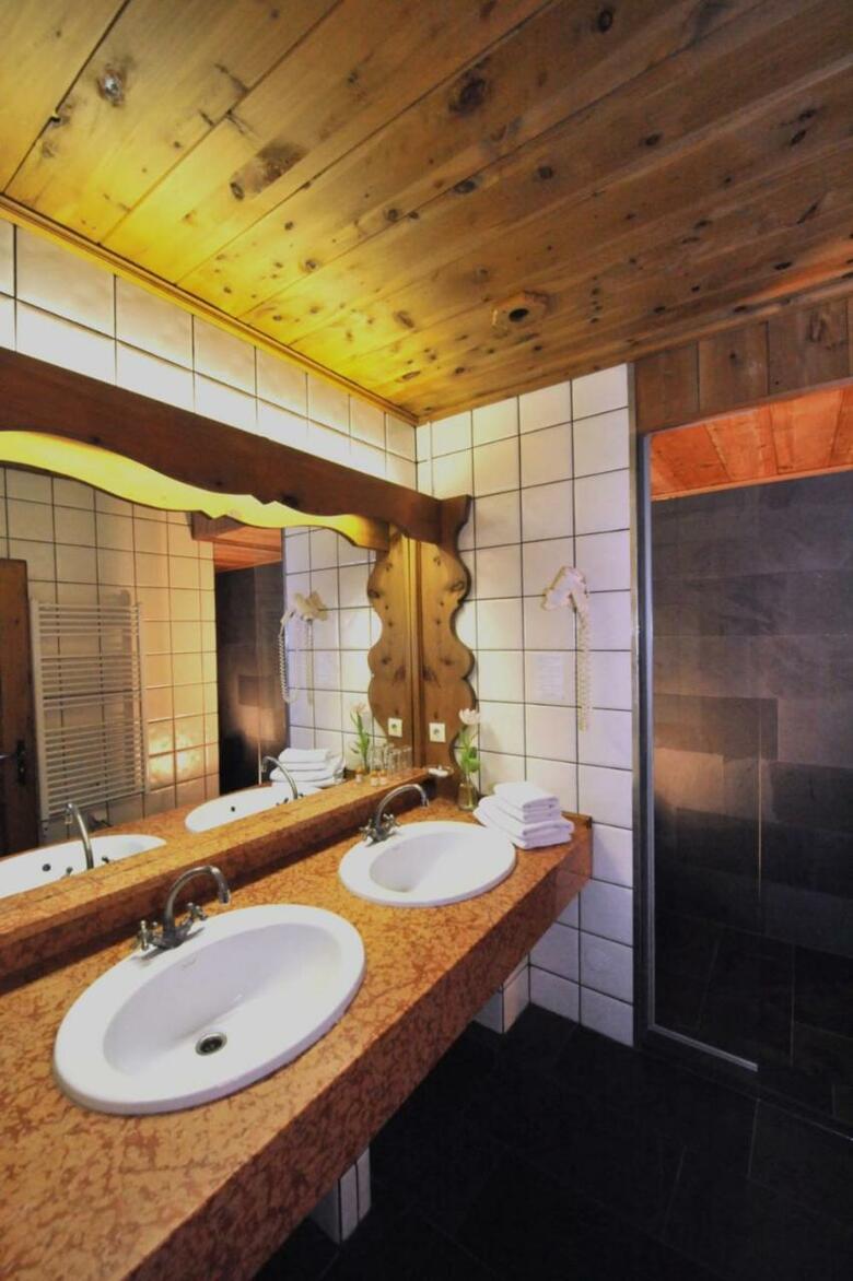 Alp Art Hotel G�tzens