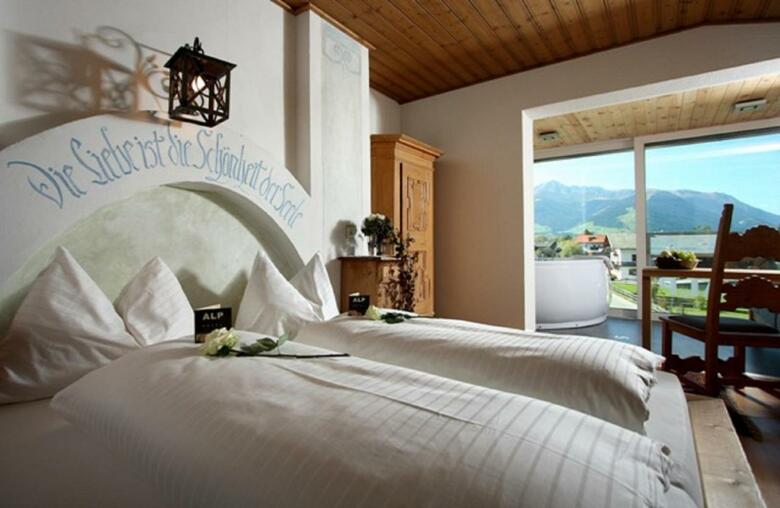 Alp Art Hotel G�tzens