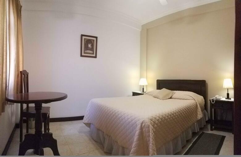 Hotel Hostal Carmen