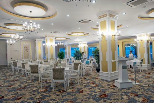 Hotel Crystal Tat Beach Golf Resort & Spa