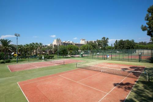 Hotel Crystal Tat Beach Golf Resort & Spa