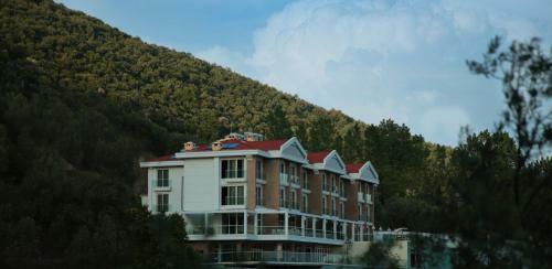 Rezone Health & Oxygen Hotel