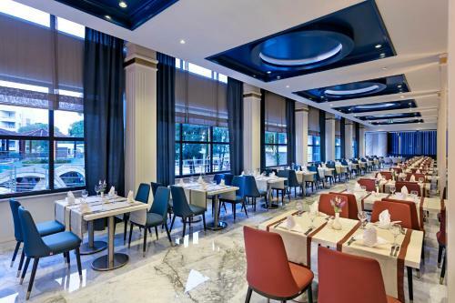 Limak Atlantis Deluxe Hotel