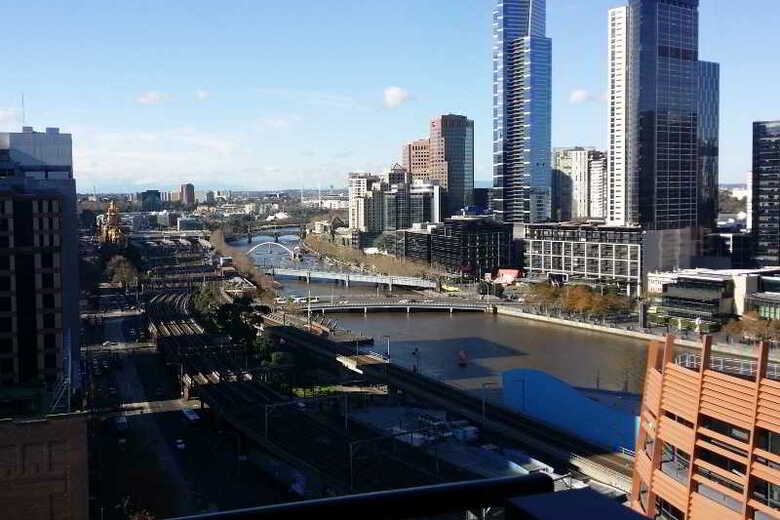 Aparthotel Aura On Flinders Serviced Apartment
