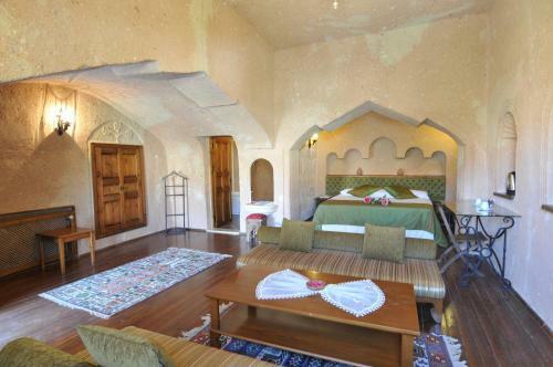 Alfina Cave Hotel-special Category