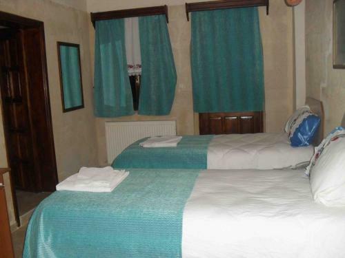 Jerveni Cave Hotel