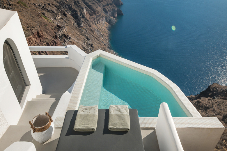 Hotel Aqua Luxury Suites