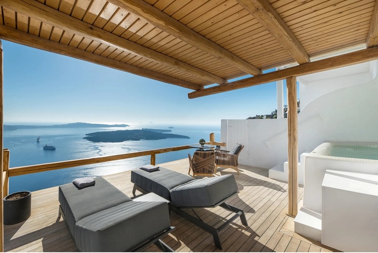 Hotel Aqua Luxury Suites