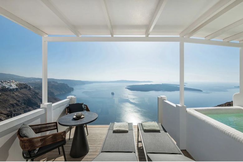 Hotel Aqua Luxury Suites
