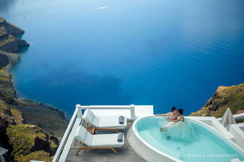Hotel Aqua Luxury Suites