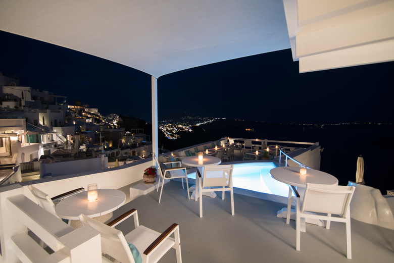 Hotel Aqua Luxury Suites