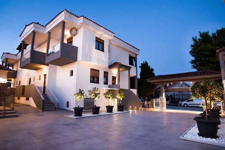 Hotel Acrotel Lily Ann Village