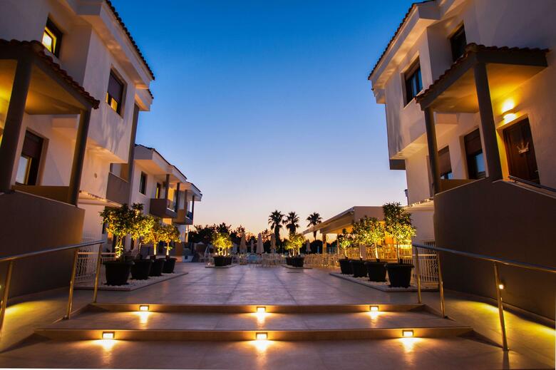 Hotel Acrotel Lily Ann Village