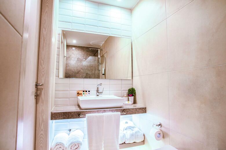 Hotel Acrotel Lily Ann Village