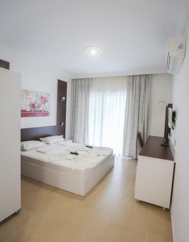Blue Bosprina Hotel