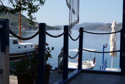 Blue Bosprina Hotel