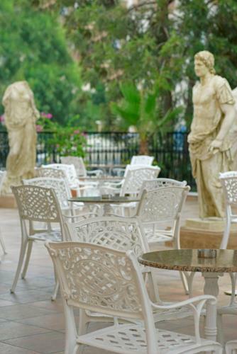 Hotel Antik Roman Palace