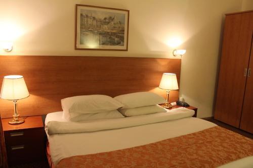 Al Fanar Palace Hotel