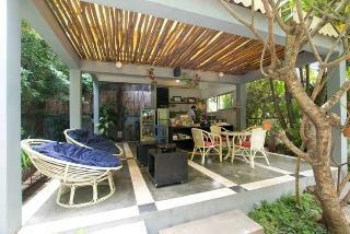 Hotel Frangipani Villa 60s