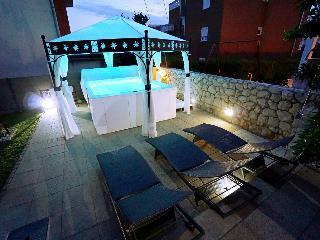 Hotel Apartments Nives