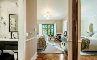 Brown Beach House Hotel & Spa